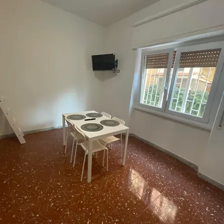 Homestay Stanza Confortevole A *